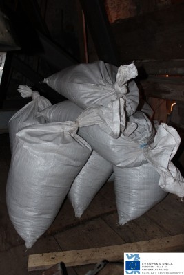 Foto7 Kolicina gvana spletka Foto7 Kolicina gvana spletka