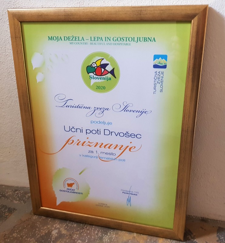 NAGRADA Plaketa NAJ tematska pot Drvosec 2020 obrezana splet