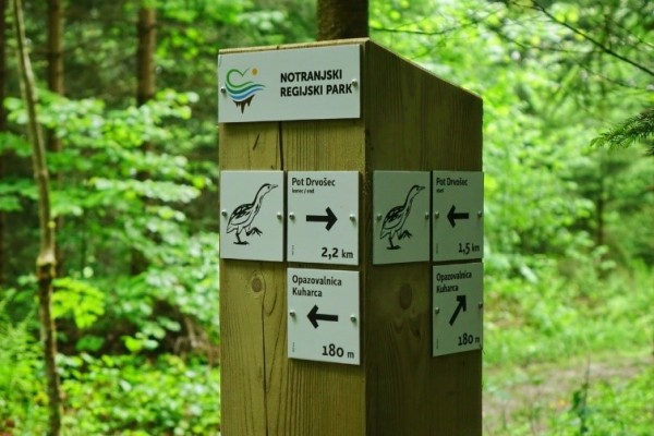 Stebricki mnogo tablic Tine Subic Stebricki mnogo tablic Tine Subic